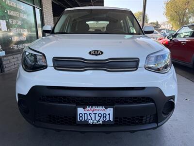 2018 Kia Soul   - Photo 11 - Orange, CA 92868