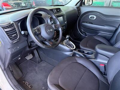 2018 Kia Soul   - Photo 15 - Orange, CA 92868