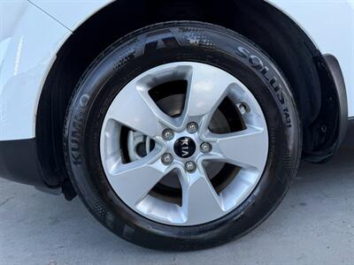 2018 Kia Soul   - Photo 35 - Orange, CA 92868