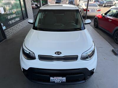 2018 Kia Soul   - Photo 12 - Orange, CA 92868