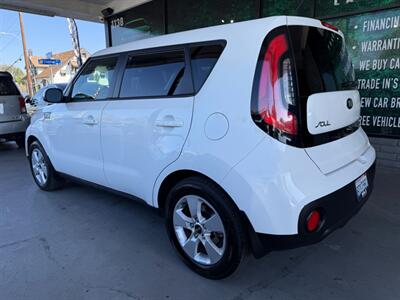 2018 Kia Soul   - Photo 4 - Orange, CA 92868