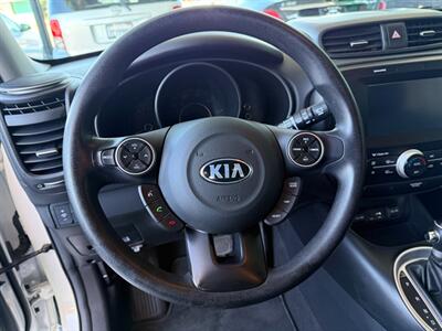 2018 Kia Soul   - Photo 18 - Orange, CA 92868