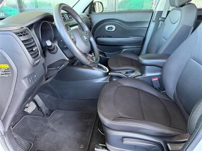 2018 Kia Soul   - Photo 16 - Orange, CA 92868