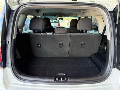 2018 Kia Soul   - Photo 33 - Orange, CA 92868