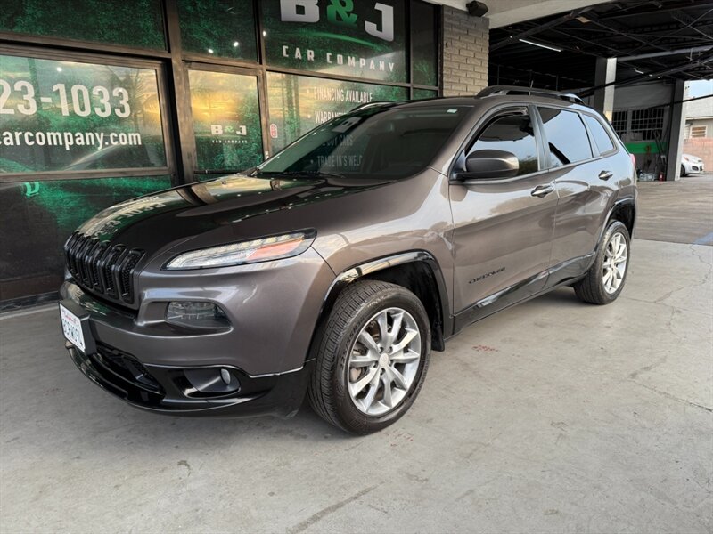 2018 Jeep Cherokee Tech Connect's photo