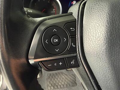 2019 Toyota Camry XSE   - Photo 20 - Orange, CA 92868