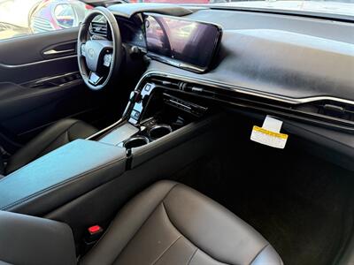 2023 Toyota Mirai XLE   - Photo 27 - Orange, CA 92868