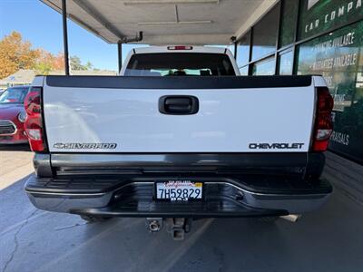 2004 Chevrolet Silverado 2500HD LS   - Photo 14 - Orange, CA 92868
