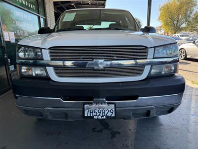 2004 Chevrolet Silverado 2500HD LS   - Photo 12 - Orange, CA 92868