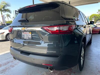 2019 Chevrolet Traverse LT Cloth   - Photo 11 - Orange, CA 92868