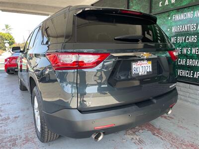 2019 Chevrolet Traverse LT Cloth   - Photo 7 - Orange, CA 92868