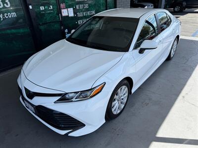 2019 Toyota Camry LE - Photo 2 - Orange, CA 92868