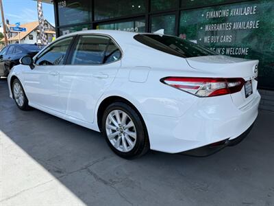 2019 Toyota Camry LE - Photo 4 - Orange, CA 92868