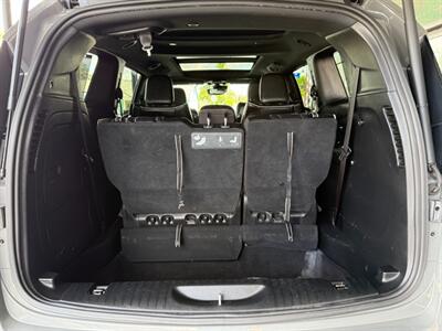 2021 Chrysler Pacifica Hybrid Limited   - Photo 40 - Orange, CA 92868