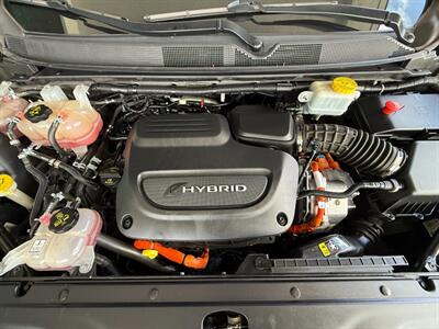 2021 Chrysler Pacifica Hybrid Limited   - Photo 42 - Orange, CA 92868