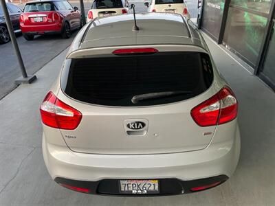 2014 Kia Rio 5-Door LX   - Photo 15 - Orange, CA 92868