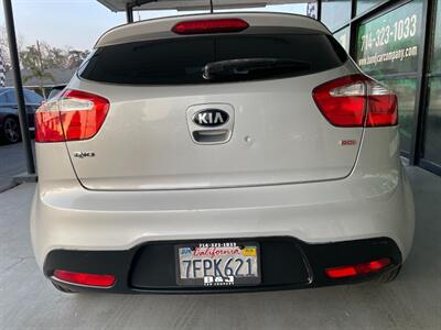 2014 Kia Rio 5-Door LX   - Photo 14 - Orange, CA 92868