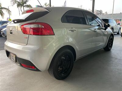 2014 Kia Rio 5-Door LX   - Photo 10 - Orange, CA 92868