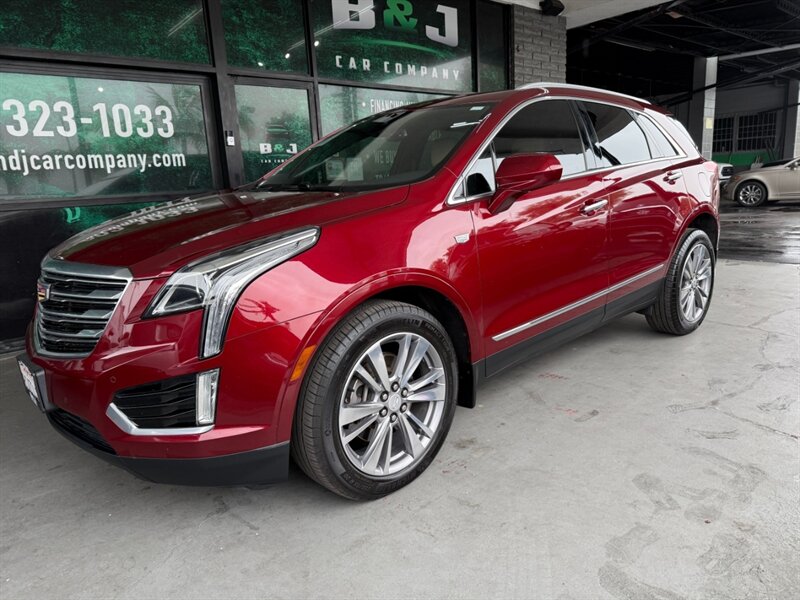 2018 Cadillac XT5 Luxury   - Photo 1 - Orange, CA 92868