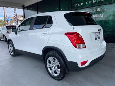 2017 Chevrolet Trax LS   - Photo 6 - Orange, CA 92868