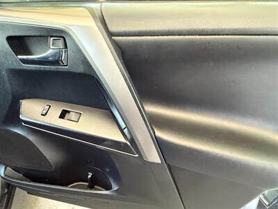 2016 Toyota RAV4 XLE   - Photo 28 - Orange, CA 92868