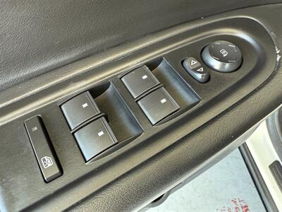 2012 GMC Acadia SL   - Photo 22 - Orange, CA 92868