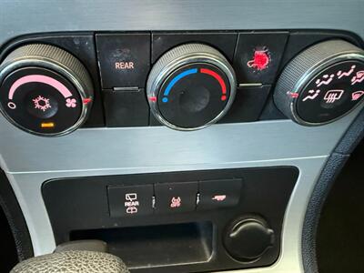 2012 GMC Acadia SL   - Photo 30 - Orange, CA 92868