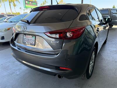 2018 Mazda Mazda3 Sport - Photo 10 - Orange, CA 92868