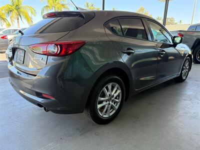 2018 Mazda Mazda3 Sport - Photo 9 - Orange, CA 92868