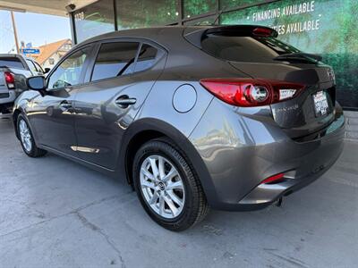 2018 Mazda Mazda3 Sport - Photo 4 - Orange, CA 92868