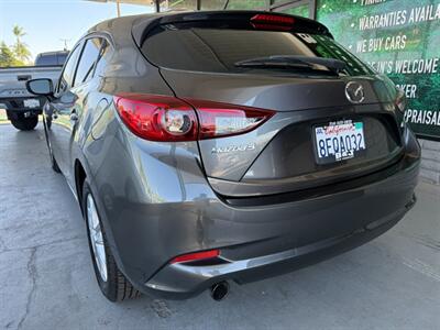 2018 Mazda Mazda3 Sport - Photo 6 - Orange, CA 92868