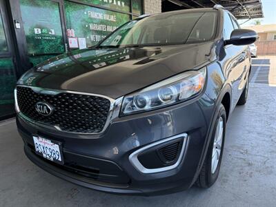 2017 Kia Sorento LX - Photo 3 - Orange, CA 92868