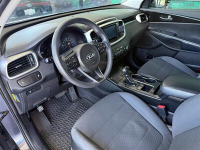 2017 Kia Sorento LX - Photo 15 - Orange, CA 92868