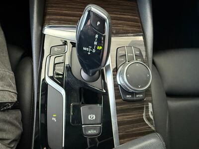 2018 BMW 5 Series 530i   - Photo 34 - Orange, CA 92868