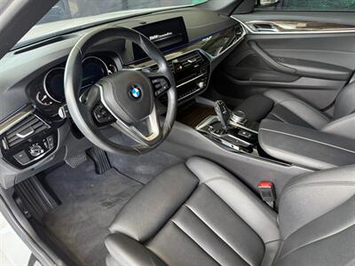 2018 BMW 5 Series 530i   - Photo 15 - Orange, CA 92868