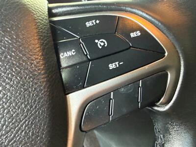 2019 Jeep Grand Cherokee Laredo E   - Photo 20 - Orange, CA 92868