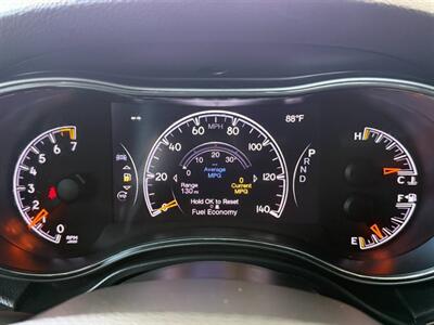 2019 Jeep Grand Cherokee Laredo E   - Photo 29 - Orange, CA 92868