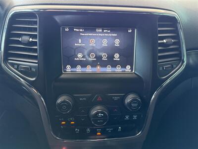 2019 Jeep Grand Cherokee Laredo E   - Photo 30 - Orange, CA 92868