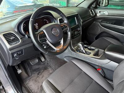 2019 Jeep Grand Cherokee Laredo E   - Photo 15 - Orange, CA 92868