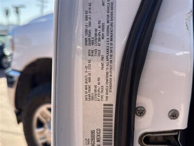 2022 RAM 3500 Big Horn   - Photo 18 - Norco, CA 92860