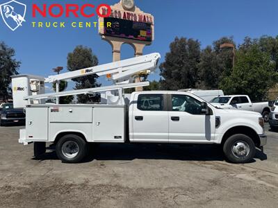 2018 Ford F-350 Super Duty XLT Crew Cab Bucket Truck 4x4  