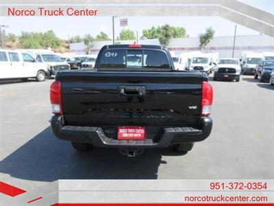 2017 Toyota Tacoma SR5 V6  Extended Cab 4X4 - Photo 7 - Norco, CA 92860