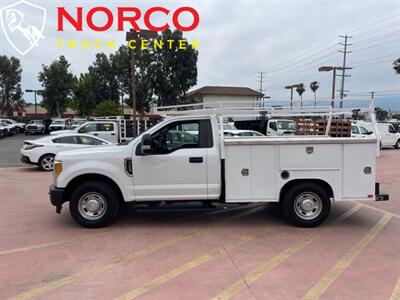 2017 Ford F-250 Super Duty XL  Regular Cab 8' Utility w/ Ladder Rack - Photo 5 - Norco, CA 92860