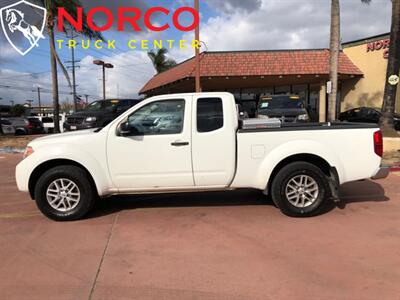 2019 Nissan Frontier SV V6 Extended Cab Short Bed   - Photo 5 - Norco, CA 92860