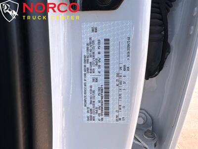 2022 Ford F-350 Super Duty XL Crew Cab 8' Utility W/ Ladder Rack   - Photo 17 - Norco, CA 92860