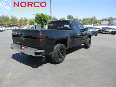 2017 Chevrolet Silverado 1500 LT  Extended Cab Short Bed 4X4 - Photo 8 - Norco, CA 92860