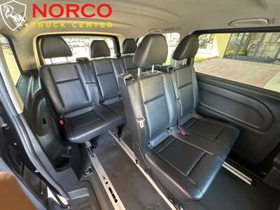 2018 Mercedes-Benz Metris 7 Passengers   - Photo 17 - Norco, CA 92860