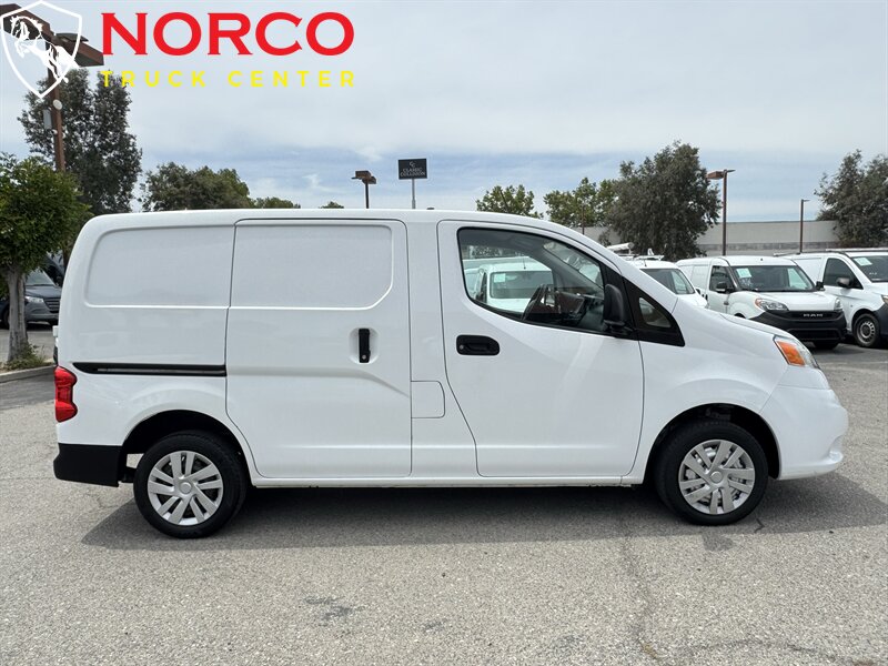 2021 Nissan NV200's photo
