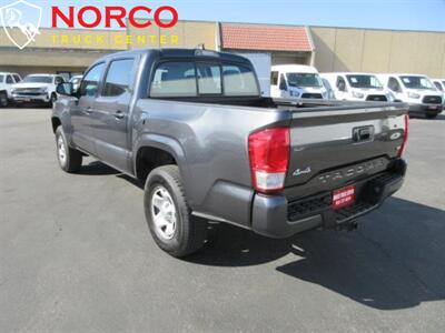 2017 Toyota Tacoma SR V6  Crew Cab 4X4 - Photo 5 - Norco, CA 92860