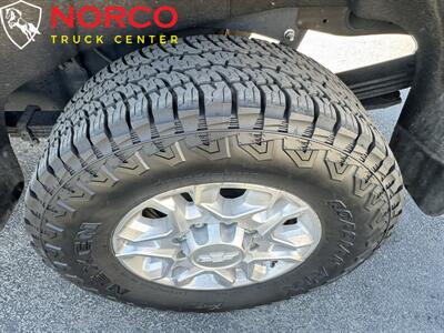 2020 Chevrolet Silverado 2500HD LT Crew Cab Short Bed Diesel 4x4 - Photo 15 - Norco, CA 92860